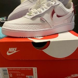 New Women’s Nike Court Vision Lo PRMV Size 8